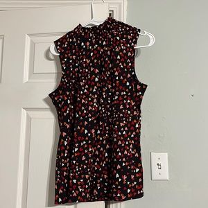 Cute for Valentine’s! Sleeveless shirt with little hearts